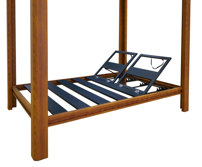 Detail of the EMBRACE Me aluminum frame and adjustable louvers